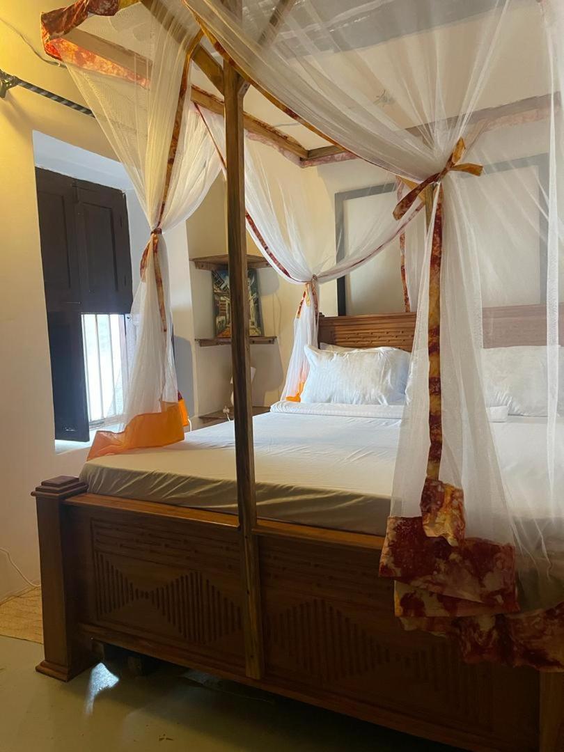 Villa Four Seasons à Zanzibar Extérieur photo